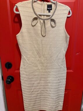 Sleeveless Cream Sheath Dress with Keyhole Detail